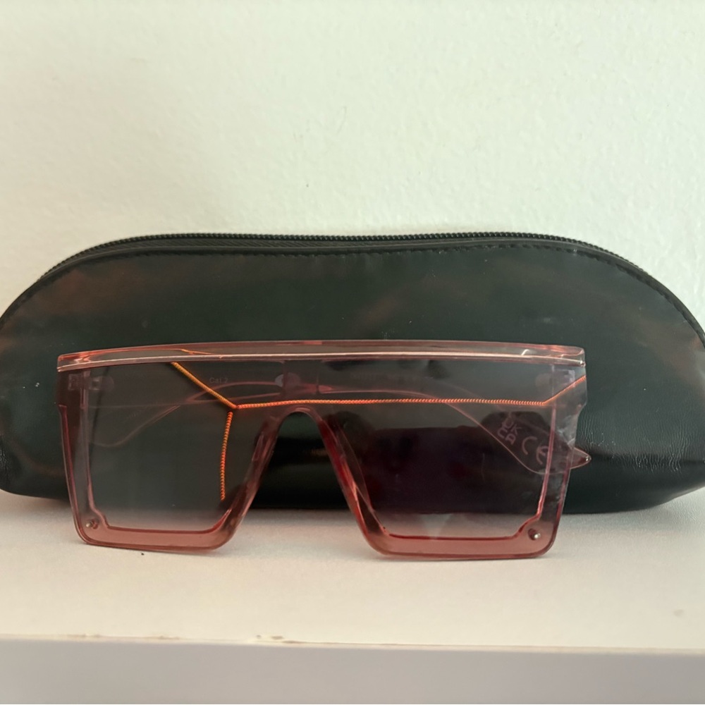Stylish Pink Sunglasses with Case